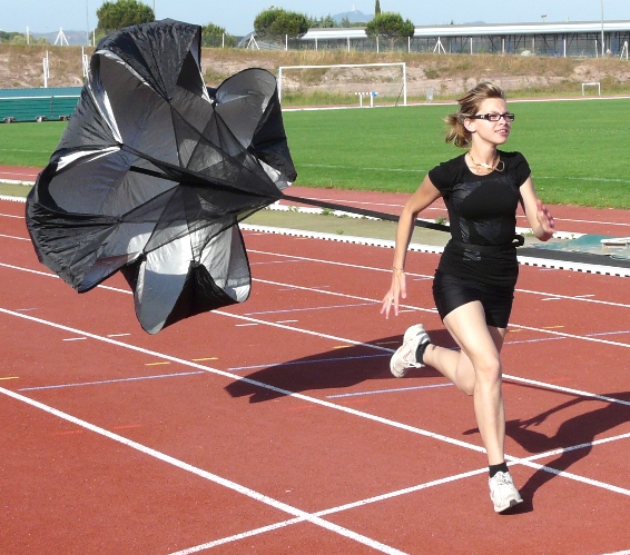 parachute2_560.jpg